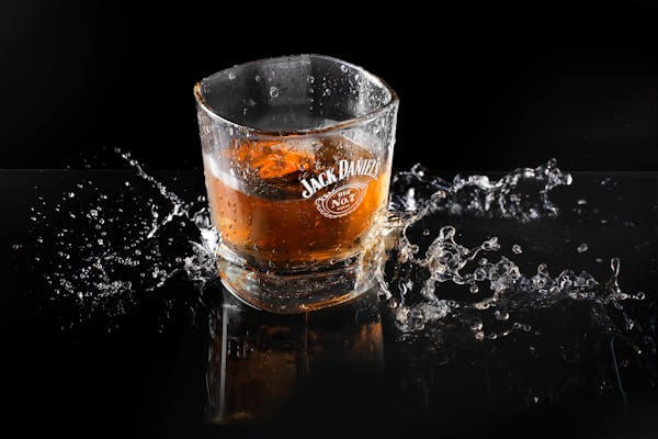 วิธีการเลือกซื้อวิสกี้ (Whisky) สำหรับมือใหม่ที่อยากลองดื่ม