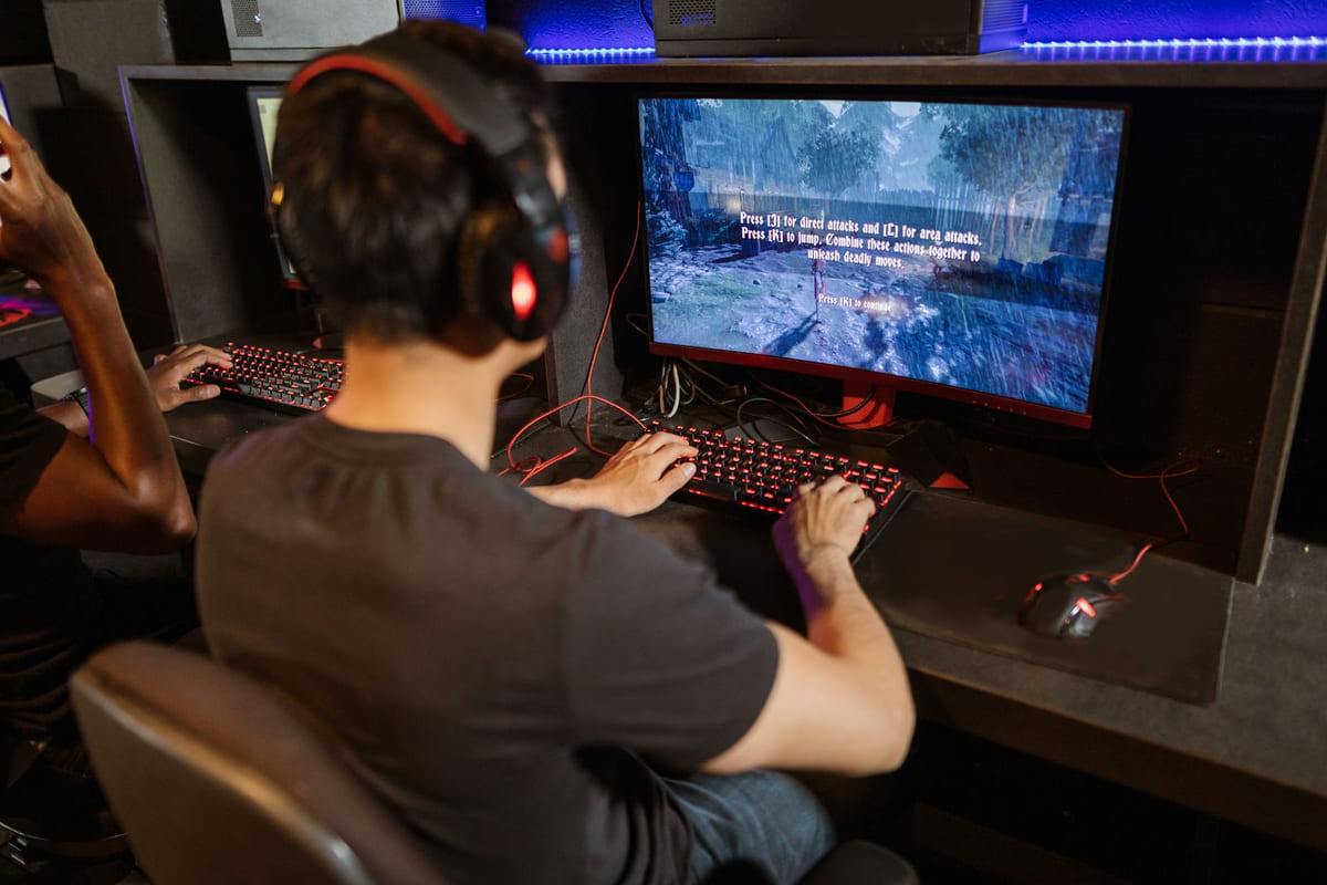 เจาะลึกหูฟังเกมมิ่ง: เคล็ดลับหูเทพ จับเสียงฝีเท้าศัตรู ไม่ใช่แค่ราคา